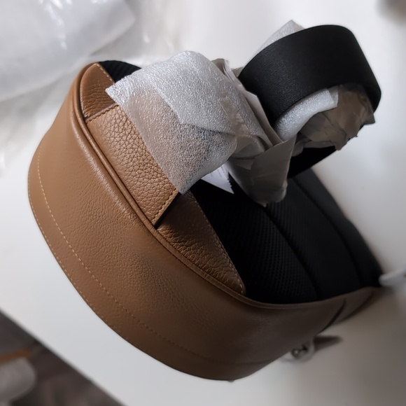 Coach 2540 Mens Refined Pebble Leather West Pack Silver/Light Saddle -Firm Price - Picture 5 of 16